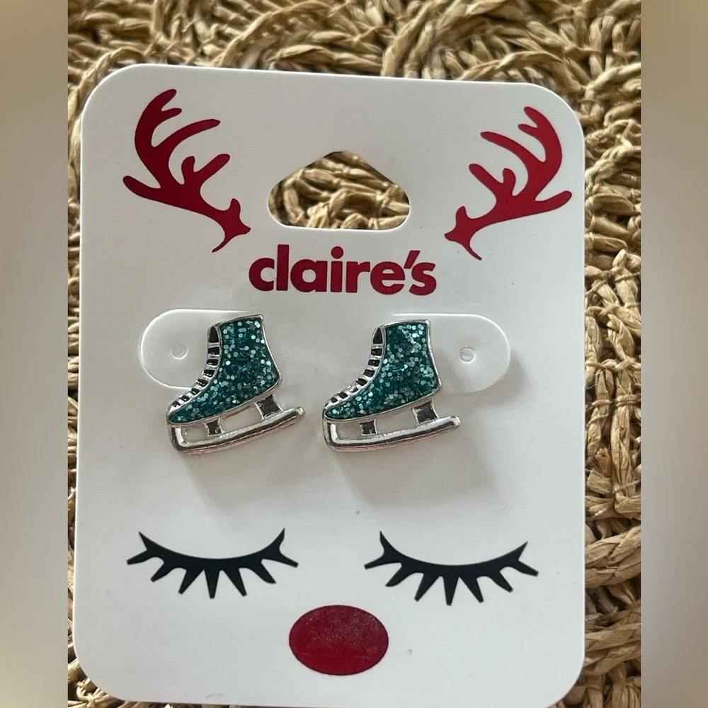 NWT set of 3 Claire’s girls holiday winter earrings